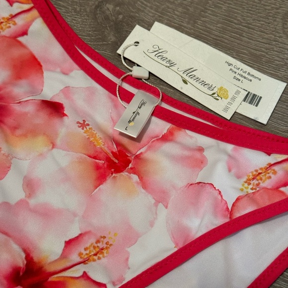 ‘PINK HIBISCUS’ FULL BOTTOM - Picture 5 of 9